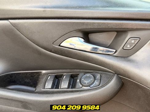 Used 2017 Chevrolet Volt LT FWD image 15