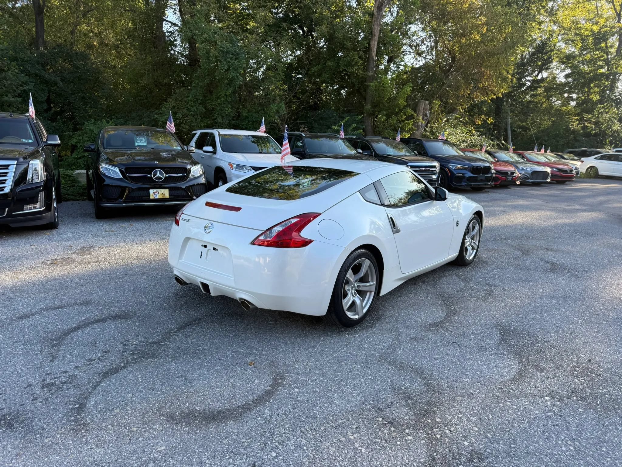 Used 2011 Nissan 370Z Coupe RWD image 5