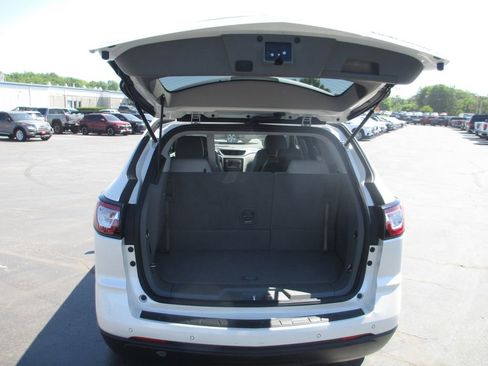 Used 2015 Chevrolet Traverse LT FWD image 8