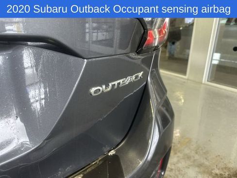 Used 2020 Subaru Outback Premium image 17