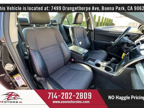 Used 2017 Toyota Camry SE FWD image 21