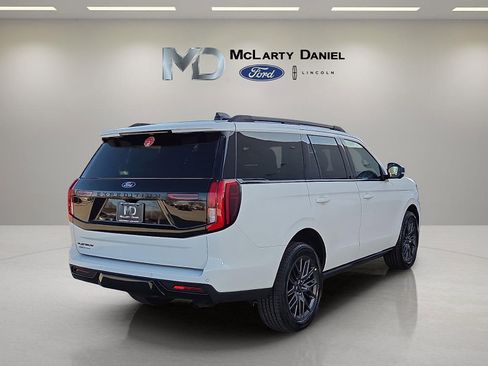 New 2025 Ford Expedition Platinum w/ Stealth Performance Package image 5
