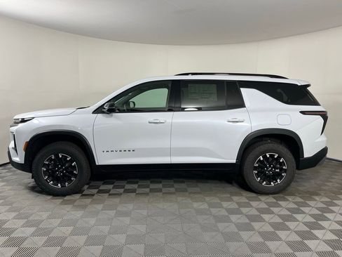 New 2026 Chevrolet Traverse Z71 w/ Driver Confidence Package AWD/4WD image 2