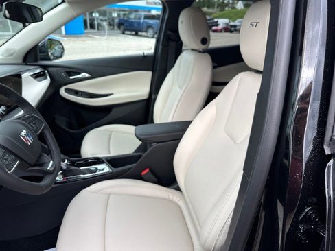 New 2025 Buick Encore GX Sport Touring w/ Comfort Package image 16