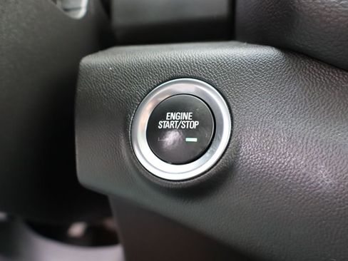 Used 2022 GMC Terrain SLE w/ Driver Convenience Package image 18