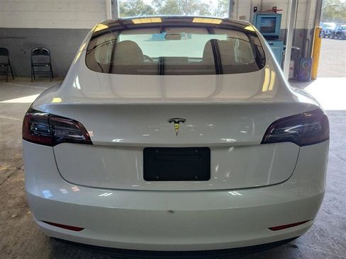 Used 2023 Tesla Model 3 Standard Range image 6