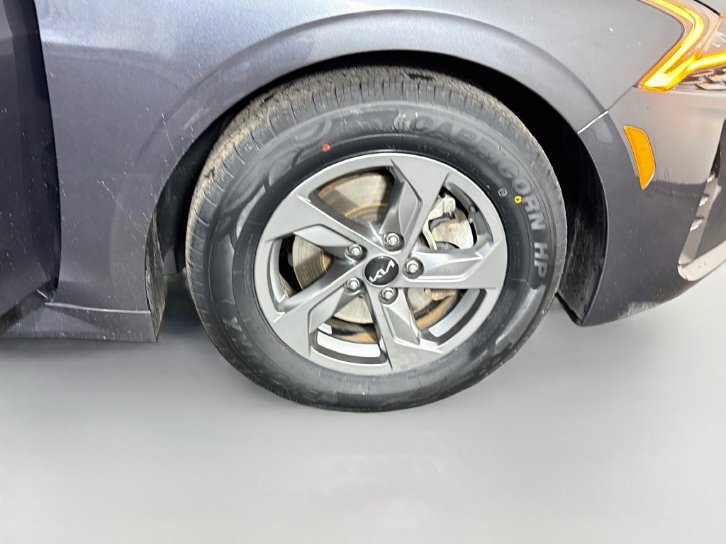 Used 2022 Kia K5 LXS FWD image 31