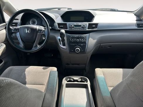 Used 2011 Honda Odyssey EX image 10