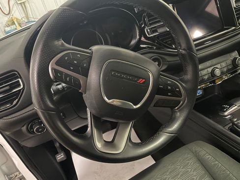 Used 2022 Dodge Durango SXT image 16