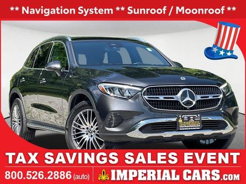 Used 2025 Mercedes-Benz GLC 300 4MATIC image 1