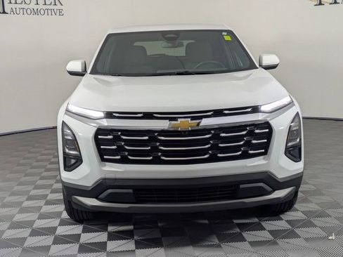 Used 2025 Chevrolet Equinox LT AWD/4WD image 8