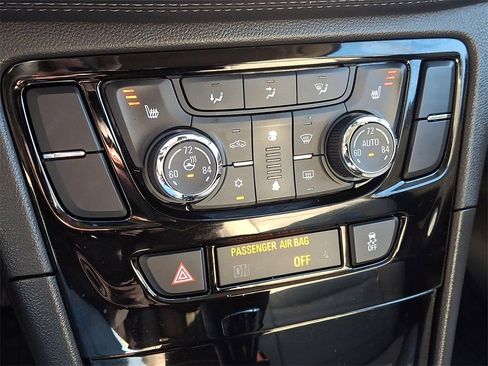 Certified 2018 Buick Encore Essence image 15