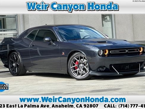 Used 2018 Dodge Challenger R/T Scat Pack w/ Leather Interior Group image 1