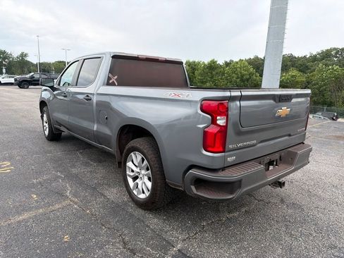 Used 2022 Chevrolet Silverado 1500 Custom w/ Safety Confidence Package AWD/4WD image 3