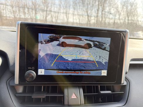 Used 2023 Toyota RAV4 XLE w/ Convenience Package image 20