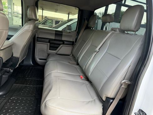 Used 2019 Ford F250 XL w/ Power Equipment Group AWD/4WD image 40