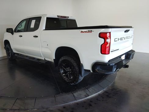 Used 2021 Chevrolet Silverado 1500 LT Trail Boss w/ Convenience Package II image 8