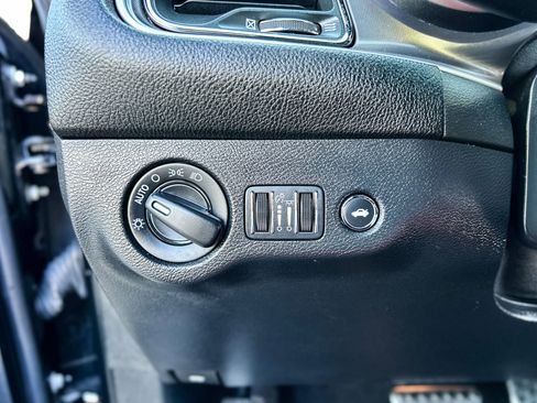 Used 2020 Dodge Challenger SRT Hellcat image 19