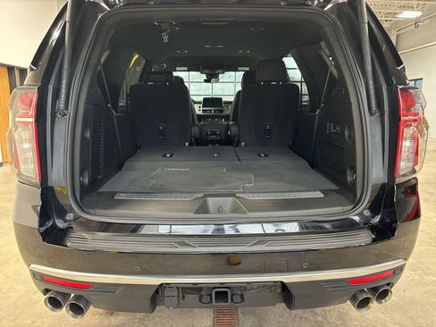 Used 2024 Chevrolet Tahoe High Country image 8