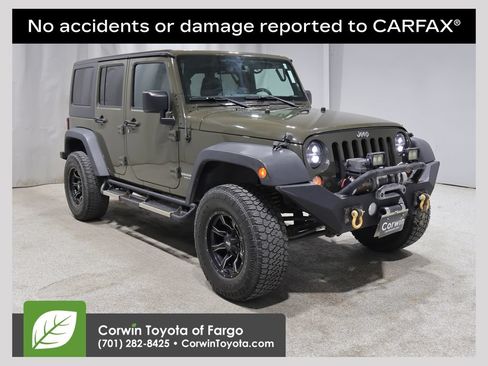 Used 2015 Jeep Wrangler Unlimited Rubicon w/ Max Tow Package AWD/4WD image 1