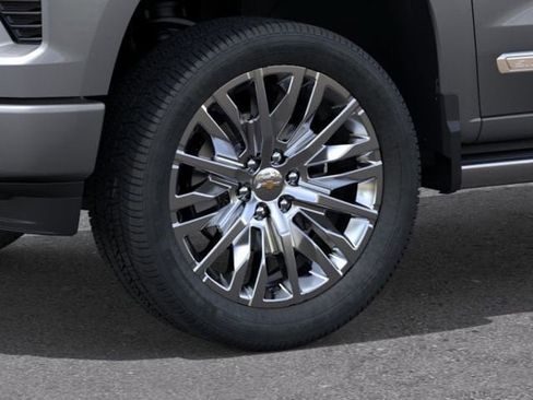 New 2026 Chevrolet Silverado 1500 High Country AWD/4WD image 9