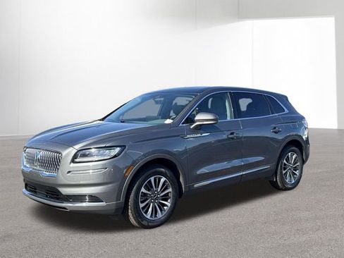 Used 2021 Lincoln Nautilus Reserve image 11