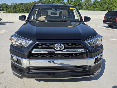 Used 2016 Toyota 4Runner Limited image 8