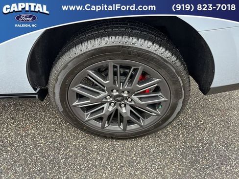 Used 2025 Ford Expedition Platinum w/ Stealth Performance Package image 13