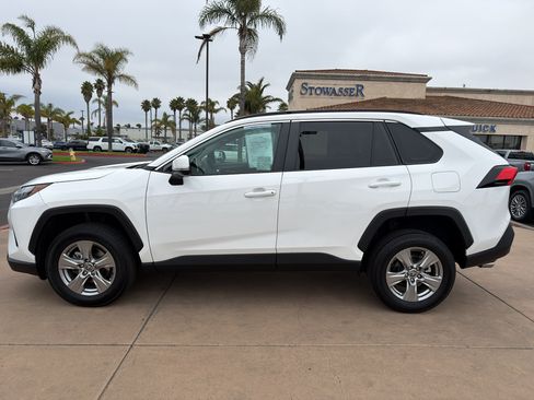 Used 2024 Toyota RAV4 XLE FWD image 7