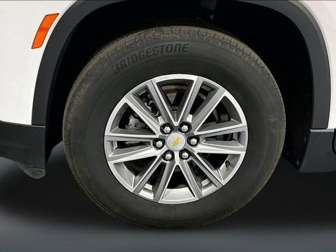 Used 2023 Chevrolet Traverse LT w/ LPO, Floor Liner Package AWD/4WD image 31