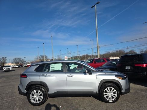 New 2026 Toyota Corolla Cross L image 3