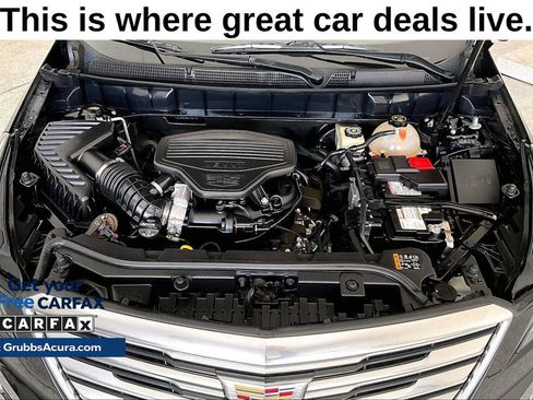 Used 2018 Cadillac XT5 Luxury w/ Driver Awareness Package FWD image 12