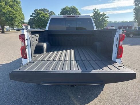 Used 2025 Chevrolet Silverado 1500 LT AWD/4WD image 20