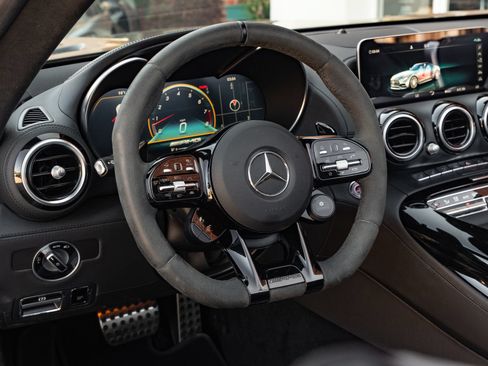 Used 2021 Mercedes-Benz AMG GT Roadster w/ AMG Stealth Edition image 9
