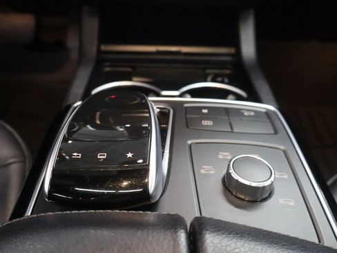 Used 2016 Mercedes-Benz GLE 350 4MATIC w/ Premium Package image 40
