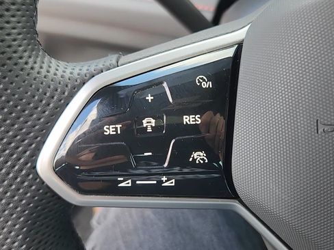 Used 2025 Volkswagen Jetta GLI Autobahn FWD image 13