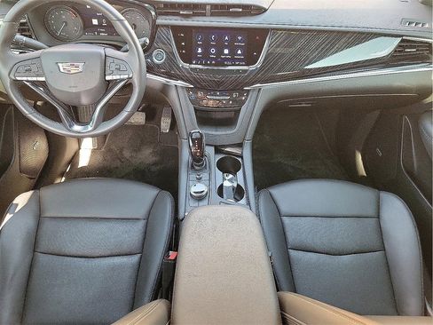 New 2025 Cadillac XT6 Premium Luxury w/ Technology Package image 11