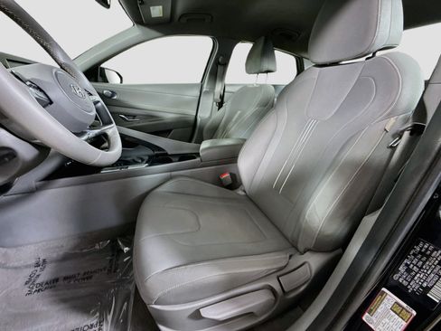 Used 2021 Hyundai Elantra SEL w/ Convenience Package FWD image 22