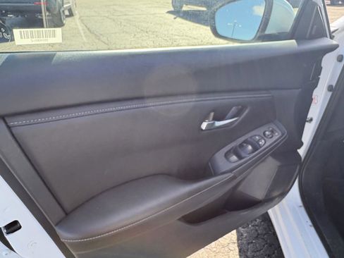 Used 2024 Nissan Sentra SV image 13