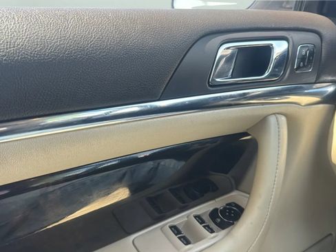 Used 2014 Lincoln MKS w/ Equipment Group 101A FWD image 16