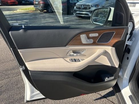 Used 2025 Mercedes-Benz GLE 450 GLE 450 image 13