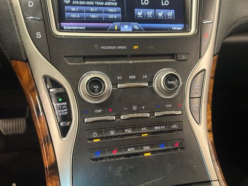 Used 2016 Lincoln MKX Reserve w/ Enhanced Security Package FWD image 16