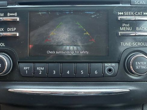 Used 2013 Nissan Rogue S w/ Special Edition Pkg FWD image 18