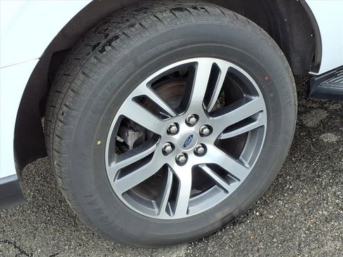 Certified 2024 Ford Expedition Max Limited AWD/4WD image 7