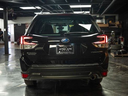 Used 2023 Subaru Forester Limited w/ Popular Package #2 AWD/4WD image 6