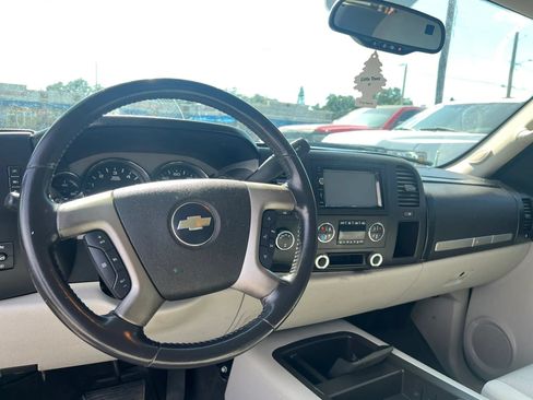 Used 2007 Chevrolet Silverado 1500 LT w/ Suspension Package, Off-Road" AWD/4WD image 14