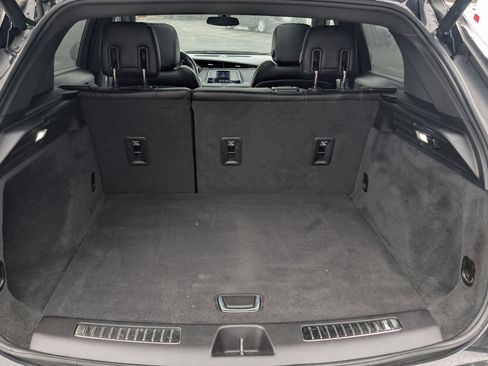 Used 2019 Cadillac XT4 Sport w/ Cold Weather Package FWD image 9