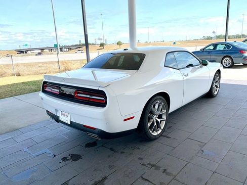 Used 2021 Dodge Challenger GT image 5