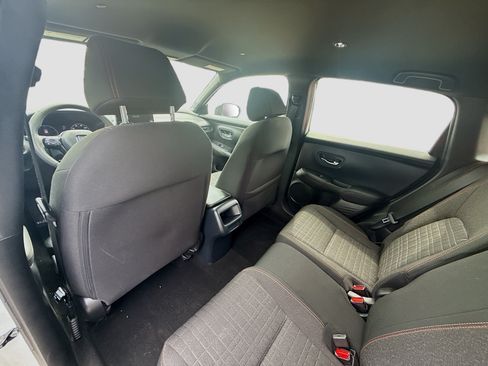 Used 2023 Honda HR-V Sport image 22