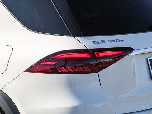 Certified 2025 Mercedes-Benz GLE 450e GLE 450e image 10